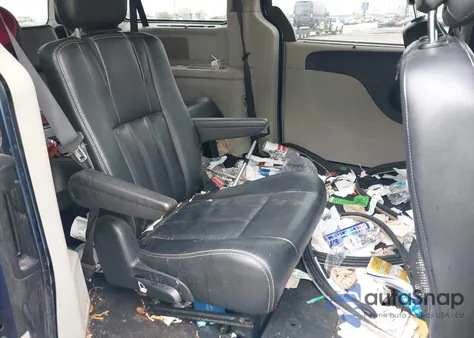 2015 Chrysler Town & Country Touring from USA, damaged, VIN 2C4RC1BG5FR697792